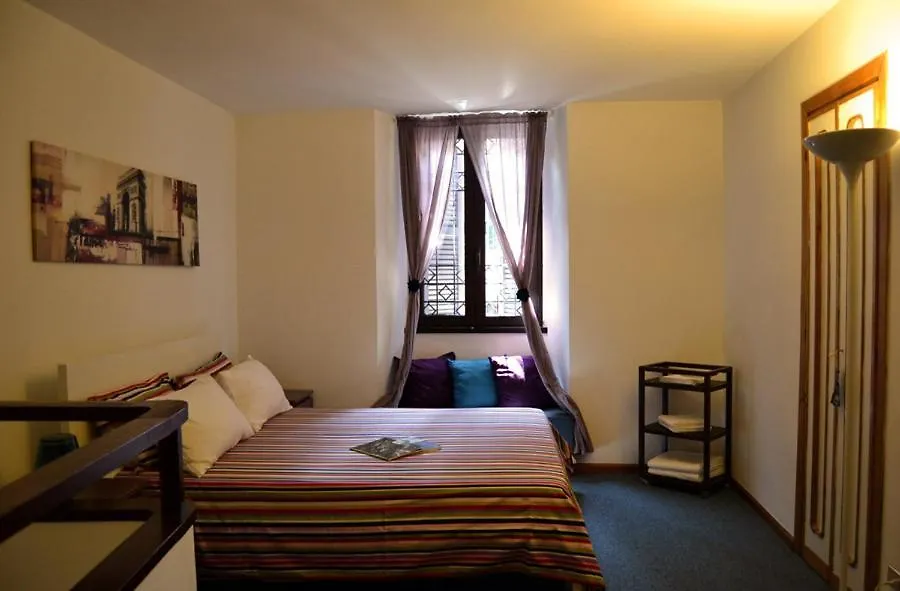 Palazzo Velli Suites Rome