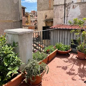 Campo De Fiori Palace Hébergement de vacances